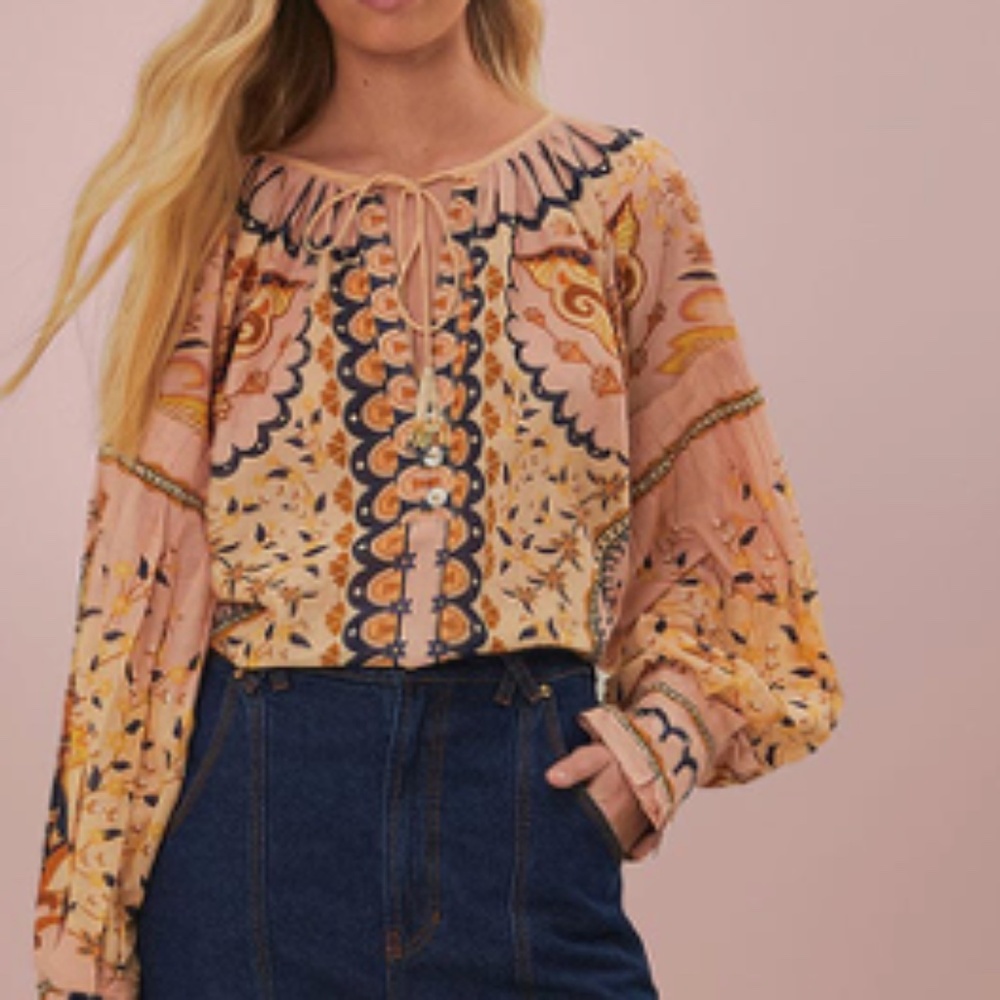 FARM Rio Beige Jaipur Blouse Size Small